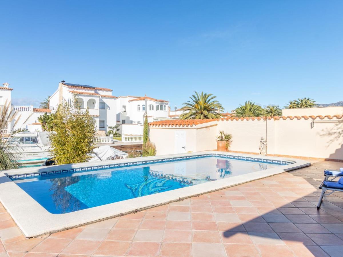 Holiday Home Bonica By Interhome Empuriabrava Exterior photo