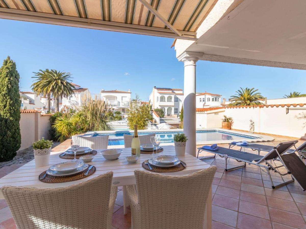 Holiday Home Bonica By Interhome Empuriabrava Exterior photo